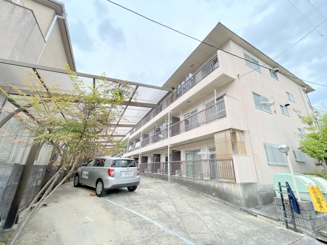 ハイツ東生駒