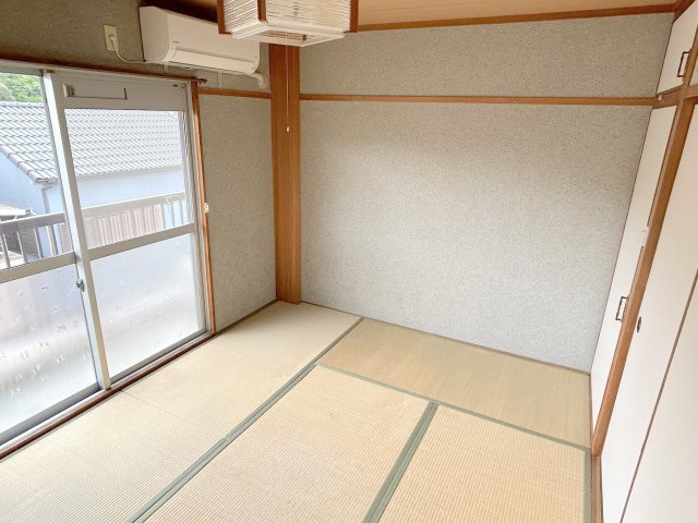 ハイツ東生駒の和室