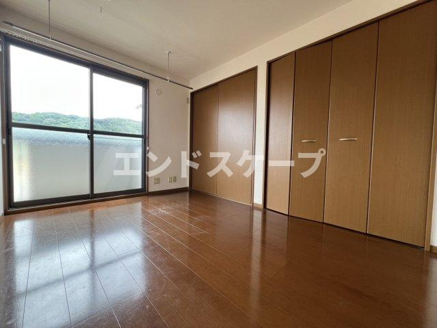 シャン・ド・フルールの居間・リビング|高崎、前橋のお部屋探しはエンドスケープまで！お客様の理想お聞かせ下さい♪