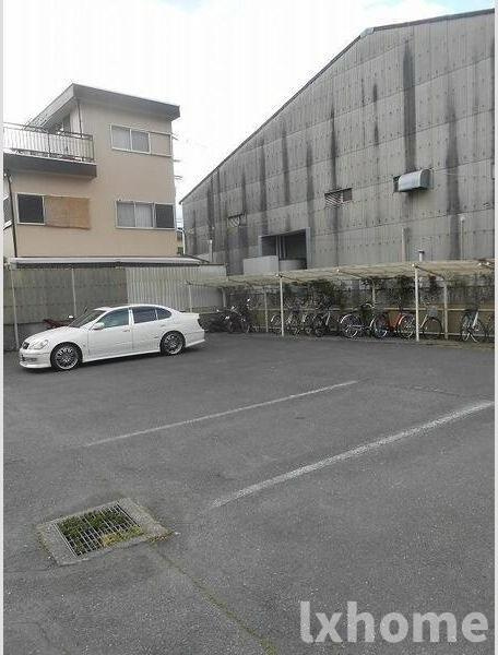 マンション・アメニティPartIIの駐車場