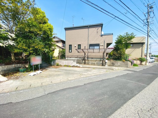 中古戸建　瑞穂市牛牧　昭和54年築の駐車場