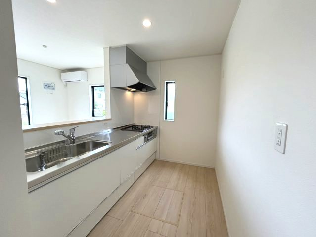 新築戸建　千曲市内川　全2棟のキッチン