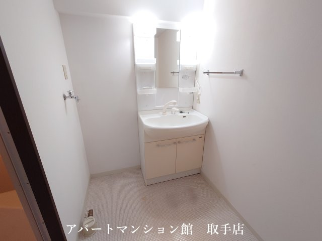 リバーサイドヒルズの独立洗面台