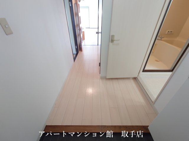 リバーサイドヒルズの玄関
