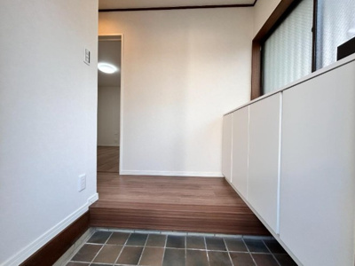 【玄関】 | 海老名市杉久保南3丁目  中古戸建  全1棟