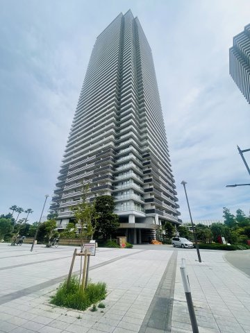 W comfort Towers EAST