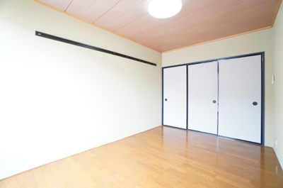 【洋室】 | 山手ハイツ | ※同物件・同タイプの写真です。