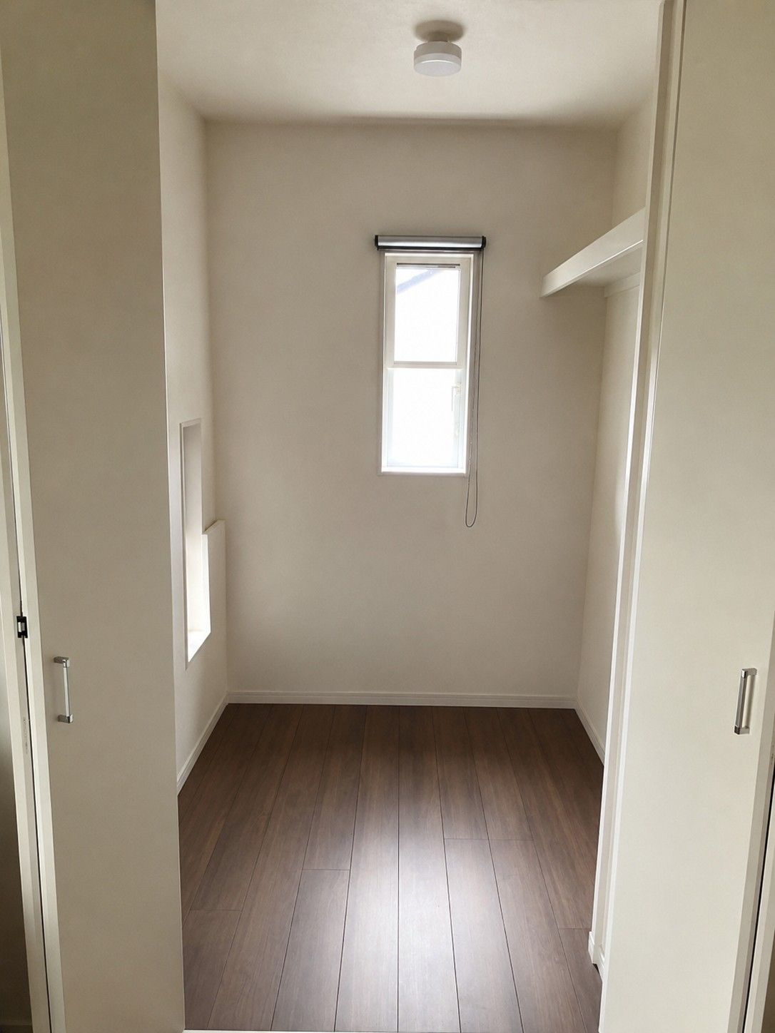 宗像市池田 中古戸建の収納|収納力の高いウォークインクローゼットは2カ所あります！
※AI加工により家具・荷物を消去しています（現況優先）