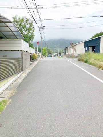 宗像市池田 中古戸建の前面道路含む現地写真|前面道路の様子です!