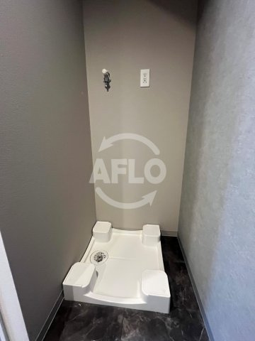 S-RESIDENCE松屋町asence　中央小学校区の洗面所|S-RESIDENCE松屋町asence　洗濯機置き場