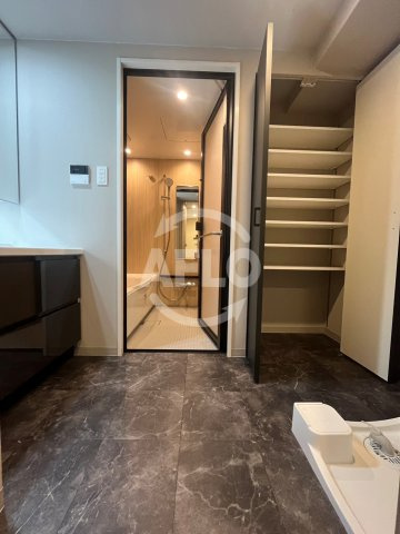 S-RESIDENCE松屋町asence　中央小学校区の洗面所|S-RESIDENCE松屋町asence　洗面所