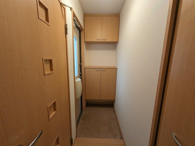 スカイコート大村Ⅲ棟の玄関|※室内画像は別号室のもの