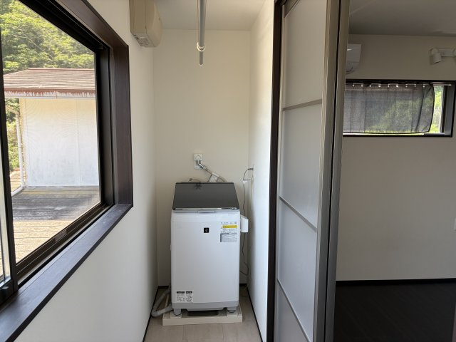 取手市小文間　中古戸建てのランドリースペース