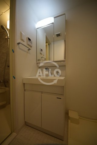 S-RESIDENCE阿波座WESTの独立洗面台|S-RESIDENCE阿波座WEST　独立洗面化粧台