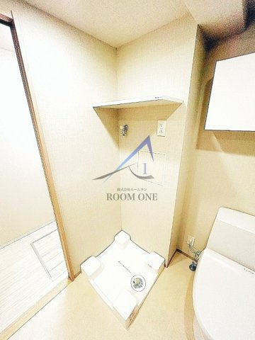 プレニーズ護国寺PREMIERの設備|洗濯機置き場です。