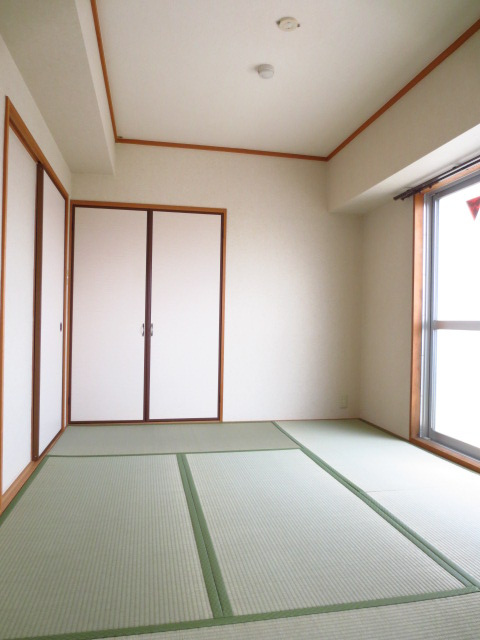 アーバンサクセスの和室