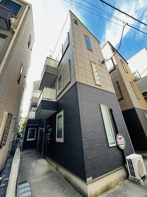 足立区千住寿町のアパートの画像
