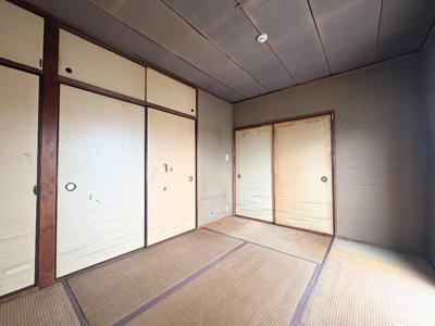 【和室】 | 西市ヶ尾ドエリングB棟 | ◆子どものスタディ空間として、あるいは書斎やホビールームとして生活スタイルに合わせて使えるプライベートルーム。居心地のいい落ち着いたインテリアが似合います。