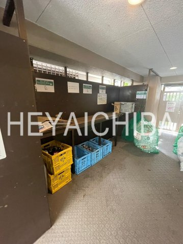 レジデンス上野のその他共用部分|敷地内ゴミ置き場