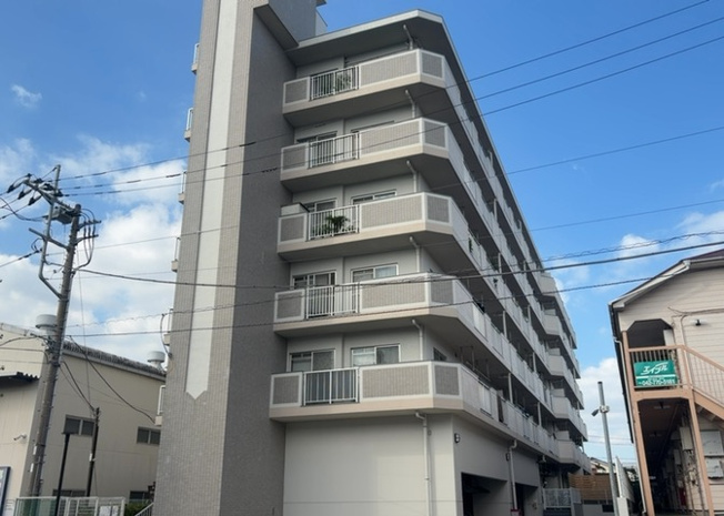 【現況写真】 | エクセル橋本南 | 4階部分の空室状態で即引渡しが可能なお部屋の現況です。室内リフォームが完了しているため、リフォーム費用をかけずにそのままお住まいいただけます。相模線南橋本駅や各路線へのアクセスも可能な立地です。