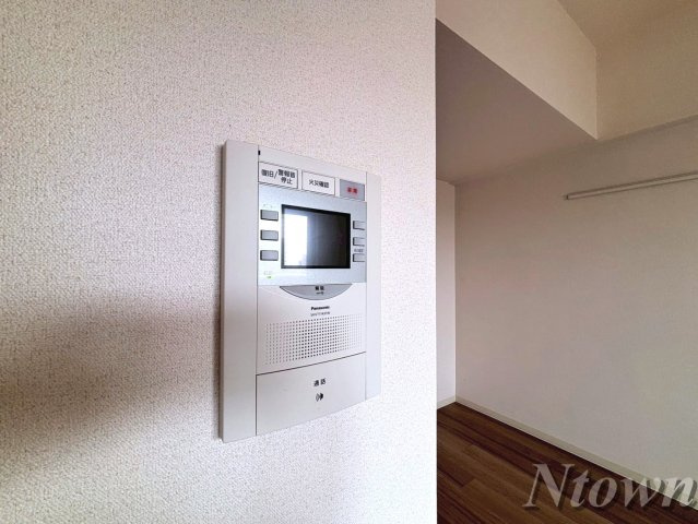 【セキュリティ】 | プレサンス名古屋グロウ | モニター付きインターホンです