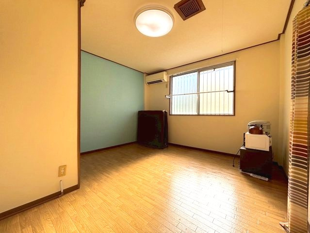 暁21・0号館の洋室