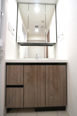 【洗面所】 | アーバネックス蔵前レジデンス | ※写真は同タイプ住戸です。