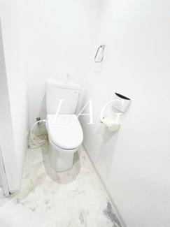 【トイレ】 | 渡辺マンション | トイレです。