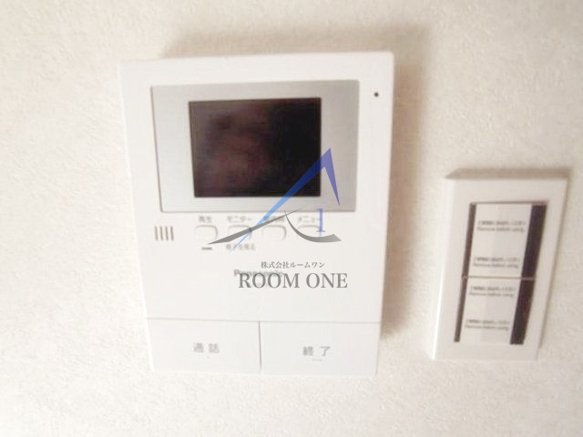 サンクトいずみのセキュリティ|モニター付きインターホンです。