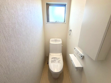 南区宇品御幸4丁目のトイレ|2階にもトイレを設置。夜間や忙しい朝も混み合わず、家族みんなが快適です。