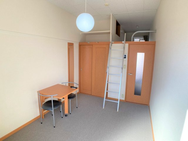 レオパレスコンパル唐湊壱番館の寝室|設備・仕様は号室により異なる為、現況を優先致します。