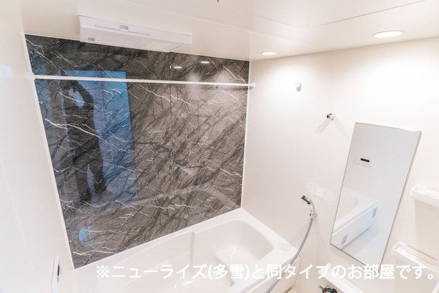 フルーメン　Ⅰの浴室
