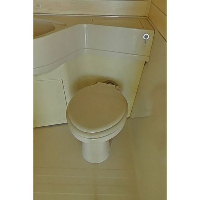 岐阜市県町２丁目の賃貸マンションのトイレ