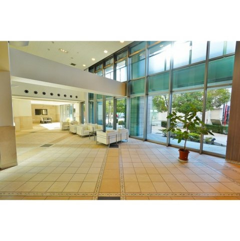 ライオンズ岐阜セントマークス壱番館２０６号室のエントランス|お問い合わせは美濃善不動産駅前店へ！