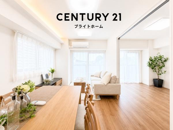 リブゼ本牧の居間・リビング|家族が自然と集まるリビングは
落ち着きのある空間です♪