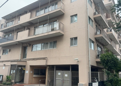 【外観】 | 相模原センターマンション | 土地の面積＝住宅面積ではありません。建ぺい率の問題などで、土地のある場所によって住宅を建てられる面積は限られています。高さもしかり、「土地」という言葉の中には、建築条件も含まれると考えておきましょう。