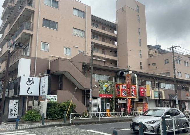 【外観】 | 相模原センターマンション | 家を建てる前提で土地を探している場合、地盤の丈夫さは譲れない条件の一つです。地盤が脆弱だと追加工事が必要となります。また、過去に地盤沈下や液状化現象を起こした土地は、できるだけ避けた方がいいでしょう。