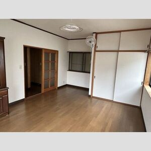 小牧市篠岡戸建の居間・リビング