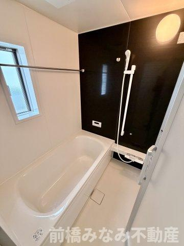 【新築】高崎市吉井町吉井川第3　４号棟(全５棟)　クレイドルガーデン　新築建売分譲の浴室|落ち着いた空間のお風呂です