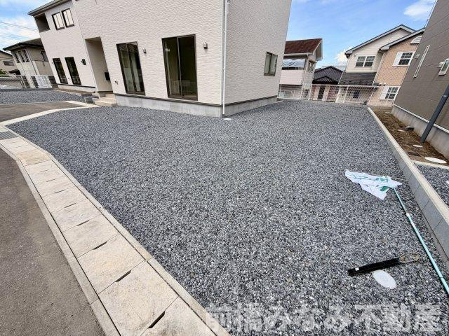 【新築】高崎市吉井町吉井川第3　４号棟(全５棟)　クレイドルガーデン　新築建売分譲の駐車場|駐車場があります
