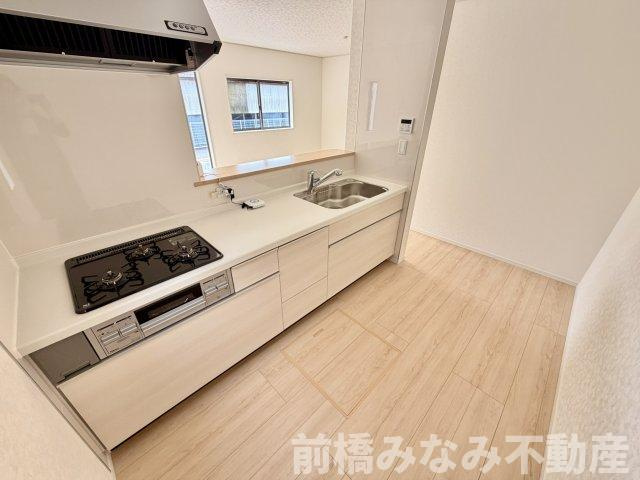 【新築】高崎市吉井町吉井川第3　２号棟(全５棟)　クレイドルガーデン　新築建売分譲のキッチン|キッチンです