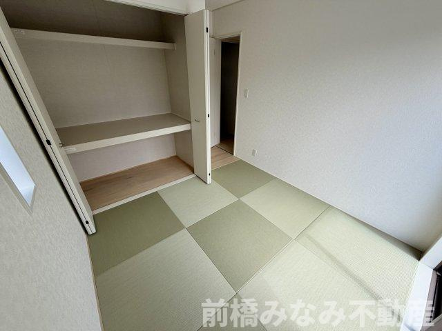 【新築】高崎市吉井町吉井川第3　２号棟(全５棟)　クレイドルガーデン　新築建売分譲の和室|和室があると、家にあたたかい雰囲気が生まれます