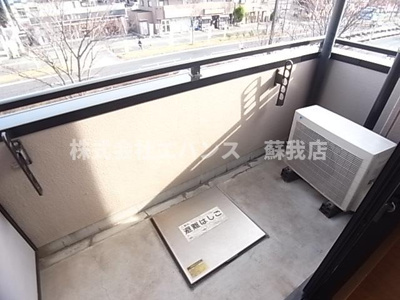 【バルコニー】 | さらしなビル | 暖かな日差しのふりそそぐバルコニー