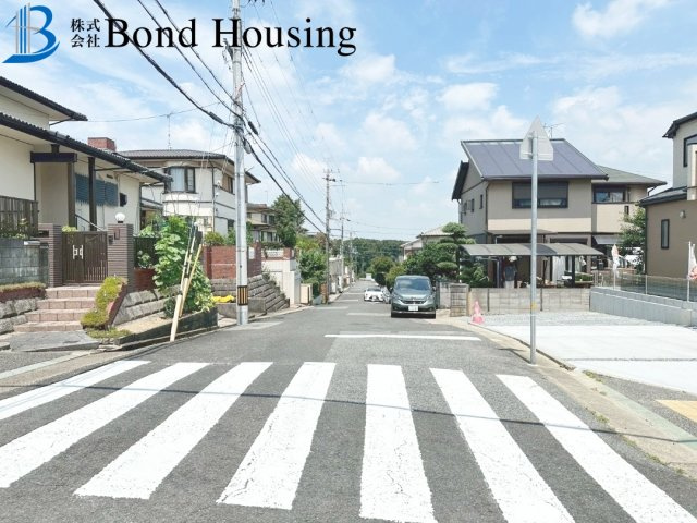 駐車並列3台　全居室南向き　西区秋葉台2丁目　新築戸建の周辺