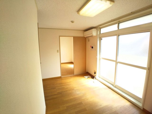 レオパレスサン・マックの寝室|使いやすく機能的なお部屋