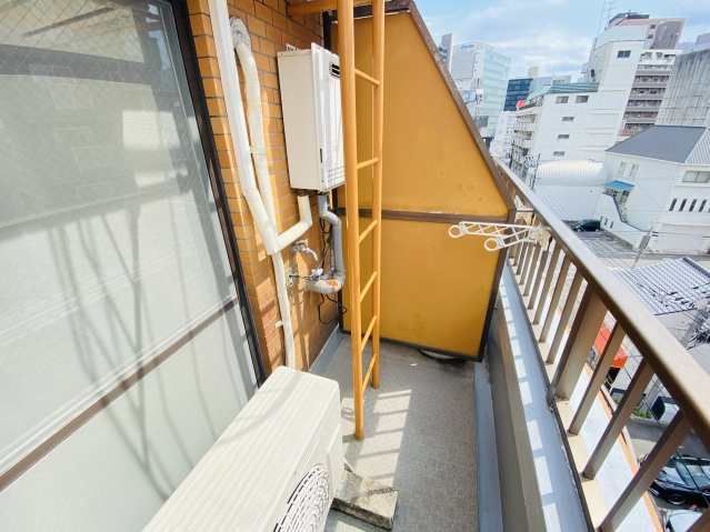 清和京橋のバルコニー