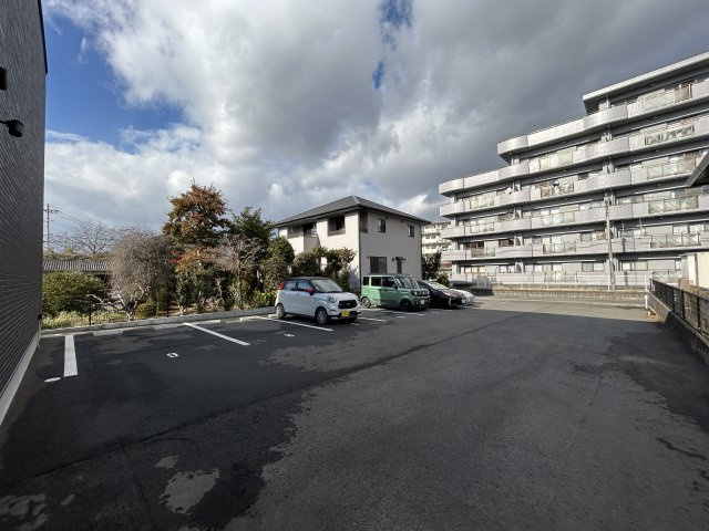 グラン・ブルーの駐車場