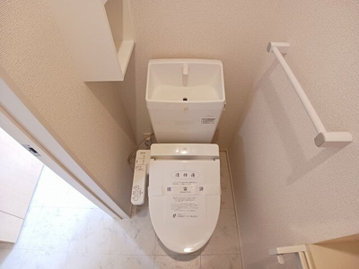 【トイレ】 | エスポワールＡ | 落ち着いた色調のトイレです