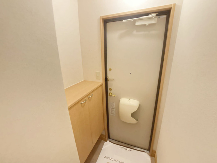 エクセレント大沼202の玄関