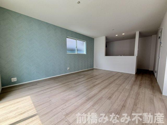 【新築】前橋市青柳町　限定１棟　ハートフルタウン　新築建売の居間・リビング|居間です